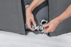 Bestway Lay-Z Spa Isolerende Beschermhoes - Ø 196 Cm 12 Bestway Lay-Z Spa Isolerende Beschermhoes - Ø 196 Cm -Opblaasbare Jacuzzi Verkoop 1267 1900 thermal cover vastklikken 1