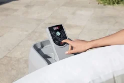 Bestway Lay-Z Spa Hollywood Airjet Opblaasbare Spa - 6 Persoons 26 Bestway Lay-Z Spa Hollywood Airjet Opblaasbare Spa - 6 Persoons -Opblaasbare Jacuzzi Verkoop 150dpi 60059 23ss 0232 ft web pl003