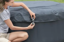 Bestway Lay-Z Spa Bali AirJet Opblaasbare Spa - 4 Persoons 28 Bestway Lay-Z Spa Bali AirJet Opblaasbare Spa - 4 Persoons -Opblaasbare Jacuzzi Verkoop lay z spa bali airjet opblaasbare spa 4 persoons 27