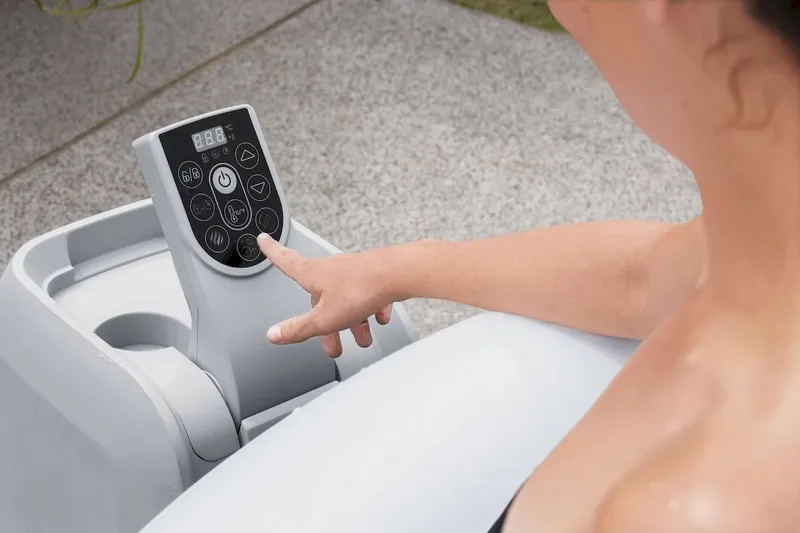 Bestway Lay-Z Spa Bali AirJet Opblaasbare Spa - 4 Persoons 11 Bestway Lay-Z Spa Bali AirJet Opblaasbare Spa - 4 Persoons - Afbeelding 9